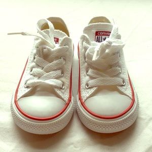 Babies shoes size 5